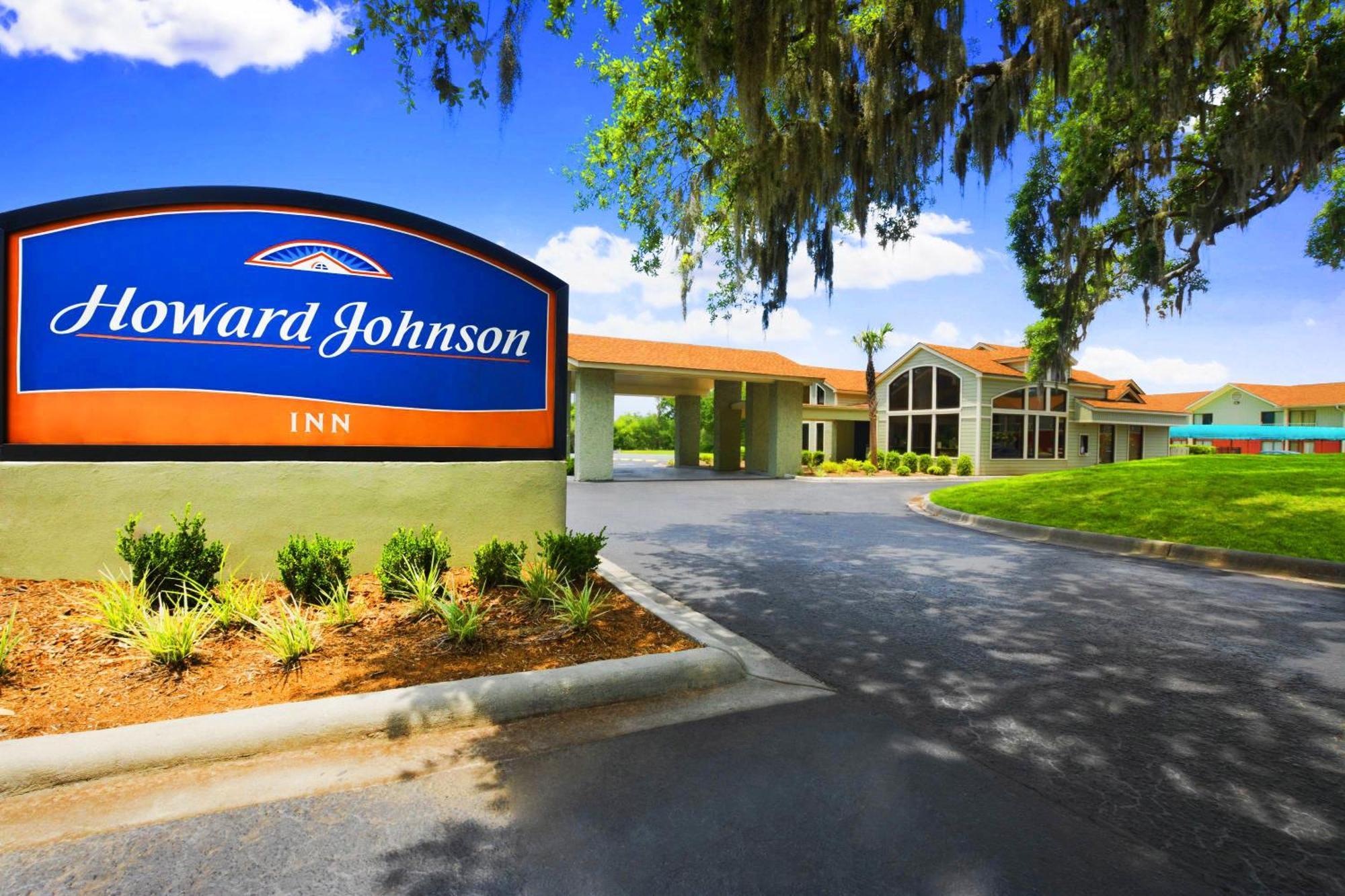 Howard Johnson By Wyndham Beaufort/Parris Island Exterior photo